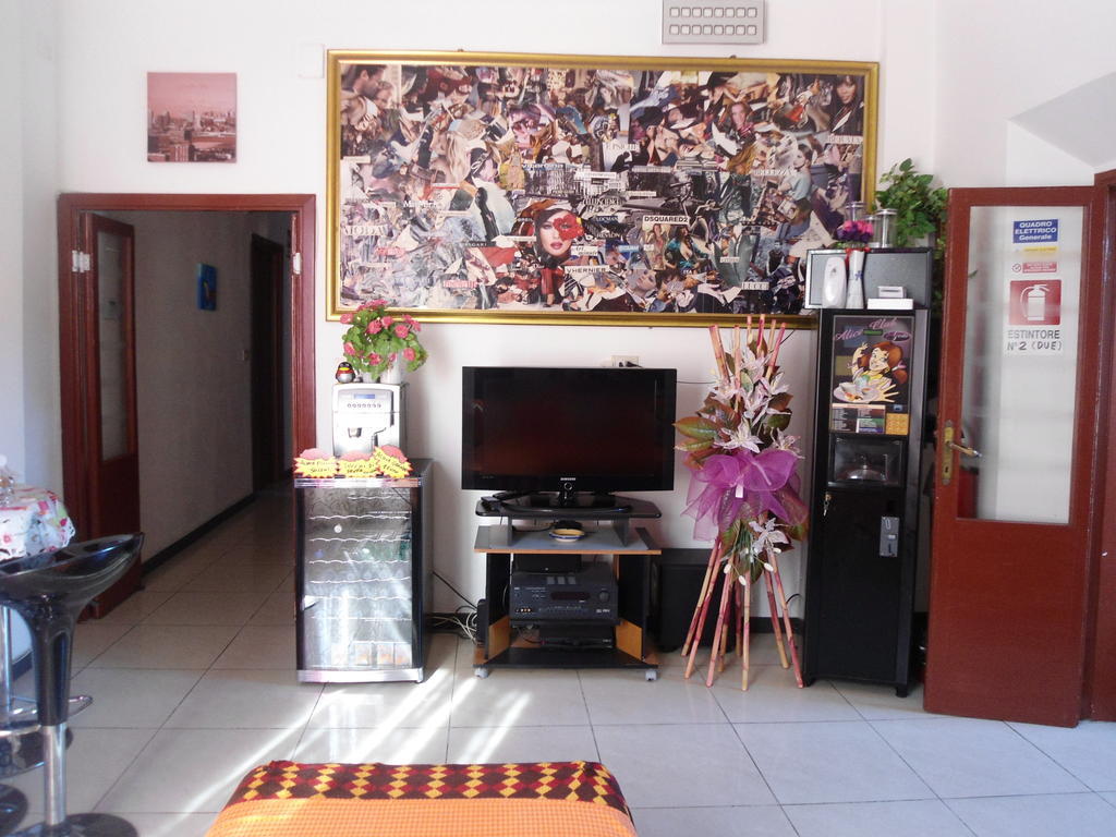 Hotel Houston Livorno - Struttura Esclusivamente Turistica - Not For Business Or Workers מראה חיצוני תמונה