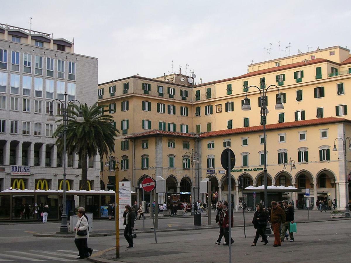 Hotel Houston Livorno - Struttura Esclusivamente Turistica - Not For Business Or Workers מראה חיצוני תמונה