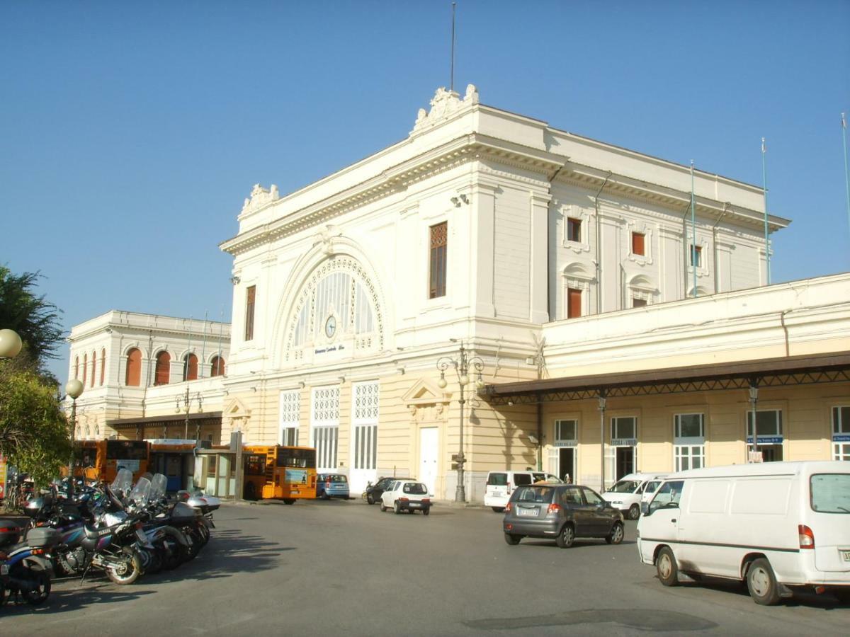 Hotel Houston Livorno - Struttura Esclusivamente Turistica - Not For Business Or Workers מראה חיצוני תמונה