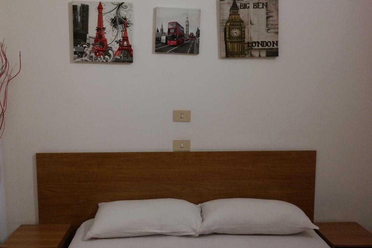 Hotel Houston Livorno - Struttura Esclusivamente Turistica - Not For Business Or Workers מראה חיצוני תמונה
